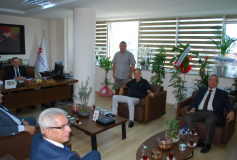 Oda Başkanımız İbrahim Otsekin,istanbul Smmm Odası Başkanı Yücel Akdemir,tekirdağ Smmm Odası Başkanı Nedim Arslan, Kırklareli Smmm Odası Başkanı Faruk Azabağaoğlu İle Birlikte Tekirdağ Vergi Dairesi Başkan Vekili Mustafa Taşkiran'ı Ziyarette Bulunmuşlardır