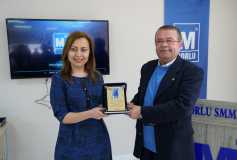 1-7 Mart Muhasebe Haftası Meslekte 30 Yılını Dolduran Üyelerimize,yüksek Düzeyde Vergi/aidat Ödeyen Üyelerimize Ve Geçmiş Dönem Görev Yapmış Denetleme Ve Disiplin Kurulu Üyelerimize Plaket Töreni