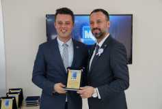 1-7 Mart Muhasebe Haftası Meslekte 30 Yılını Dolduran Üyelerimize,yüksek Düzeyde Vergi/aidat Ödeyen Üyelerimize Ve Geçmiş Dönem Görev Yapmış Denetleme Ve Disiplin Kurulu Üyelerimize Plaket Töreni