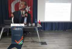 E-Dönüşümün Muhasebecilere Sağladığı Avantajlar Semineri Gerçekleşmiştir.