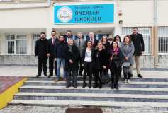 Çorlu Smmm Odamız Ve Çorlu Mmm Birliği Derneğimiz İle 1 Bot 1 Mont Kampanyası Kapsamında Da Önerler İlk Ve Orta Öğretim Okulu Öğrencilerimize Botları Ve Montları Teslim Edilmiştir