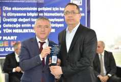 01-07 Mart Muhasebe Haftasi Plaket Töreni