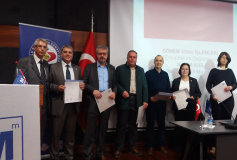 02.02.2017 Erdal Özcan, Fatih Göz, Kadir Baliç, Nazmiye Yurtsever, Nevziye Kütüklü, Nuray Yaman Küçük'e, Özcan Avci, Özgün Çakir, Sinan Dündar Ve Uğur Gürel'e Muhasebe Meslek Etiği Taahhütnameleri Törenle Teslim Edildi.