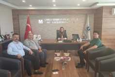 Türkiye İş Bankası Çorlu Şube Müdürü Azer Serkan BAŞAK ve Müşteri Temsilcisi Tanzer ATASOY, Yönetim Kurulu Başkanımız Ayşe EROĞLU’nu Makamında ziyaret etmişlerdir.