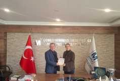 Çorlu Madeni Eşya ve Elektrikli Aletler Sanatkarlar Odası Başkanı Rüstem DUMAN, Yönetim Kurulu Başkanımız Ayşe EROĞLU’nu Makamında ziyaret etmiştir.