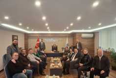 CHP Çorlu İlçe Başkanı Sn. Mert YILMAZ ve Yönetim Kurulu Üyeleri, Oda'mız Yönetim Kurulu Başkanı Sn.Ayşe EROĞLU’nu Ziyaret Etmişlerdir.