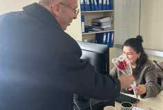 01-07 Mart Muhasebe Haftası kapsamında Çorlu SMMM Odası Yönetim Kurulu Bşk Ayşe EROĞLU ve Yönetim Kurulumuz Çorlu VD Md Sayın İbrahim YILMAZ’ı ve Md Yrd Sayın Özgür SAMĞAR'ı Makamında Ziyaret Ettiler