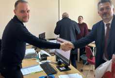 01-07 Mart Muhasebe Haftası kapsamında Çorlu SMMM Odası Yönetim Kurulu Başkanı Ayşe EROĞLU ve Yönetim Kurulumuz Çorlu İhtisas Vergi Dairesi Müdürü Sayın Birol ALTINŞUHA'yı Makamında Ziyaret Ettiler