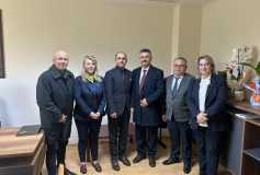 01-07 Mart Muhasebe Haftası kapsamında Çorlu SMMM Odası Yönetim Kurulu Başkanı Ayşe EROĞLU ve Yönetim Kurulumuz Çorlu İhtisas Vergi Dairesi Müdürü Sayın Birol ALTINŞUHA'yı Makamında Ziyaret Ettiler