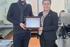 Oda Başkanımız Ayşe Eroğlu ve Smmm Çiğdem Karataş Büro Tescil Belgesi Teslim Etti