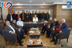 Cumhuriyet'in 100'üncü Yilinda Kazanilan Şampiyonluk Kupasi, Başkan Eroğlu'nun Ellerinde Yükseldi