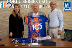 Turnuva Maçlarina, 100'üncü Yil Dolayisiyla Hazirlanan Özel Tasarim Formalarla Çikacaklar