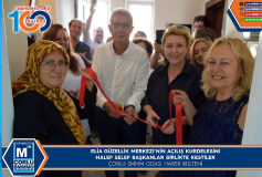 Elia Güzellik Merkezi'nin Açiliş Kurdelesini, Halef Selef Başkanlar Birlikte Kestiler