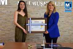 Smmm Ruhsatini, Oda Başkani'miz Sayin Ayşe Eroğlu Ve Dündar Çifti Birlikte Takdim Ettiler