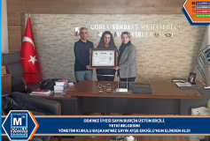 Oda'miz Üyesi Sayin Burçin Üstün Erçili, Yetki Belgesini Yönetim Kurulu Başkani'miz Sayin Ayşe Eroğlu'nun Elinden Aldi