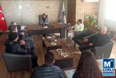 Oda'miz Üyesi Sayin Burçin Üstün Erçili, Yetki Belgesini Yönetim Kurulu Başkani'miz Sayin Ayşe Eroğlu'nun Elinden Aldi