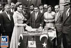 Türk Kadini, Demokrasinin Ve Kalkinmanin Temel Ölçüsüdür!