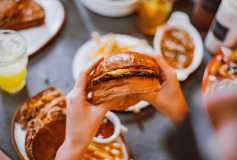 Yemek Bedellerinin Sigorta Priminden Kismen İstisna Edilmesiyle İlgili Yeni Düzenleme Yapildi