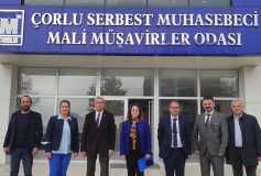 Odamızı Ziyarette Bulunan Tekirdağ Sgk İl Md. Sn Fatma Derya Alan Ve Çorlu Sgk Merkez Md. Sn Sedat Çelik'e Mesleğimize Ve Meslektaşlarımıza Karşı Çözüm Odaklı Yaklaşımlarından Ve Desteklerinden Dolayı Teşekkürlerimizi Sunarız.