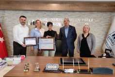 Çorlu Smmm Odamızın Yönetim Kurulu Tarafından , Smmm Gökçen Deniz'e Ruhsatı Teslim Edildi. Kendisine Meslek Hayatın Da Başarılar Dileriz.